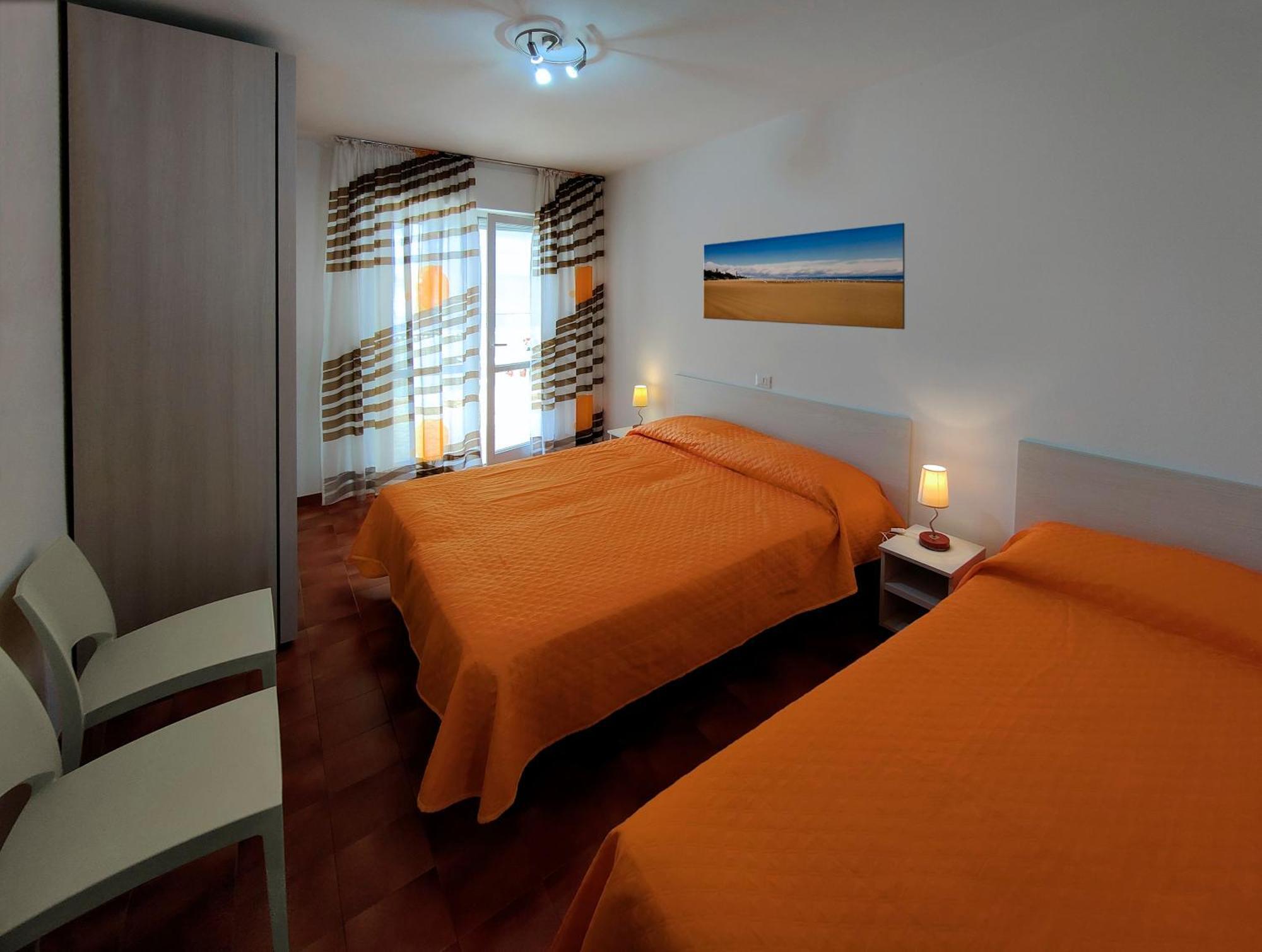 Casa Bivi - Apartments With 1 And 2 Bedrooms - Click Here For More Availabilities Lignano Sabbiadoro Extérieur photo
